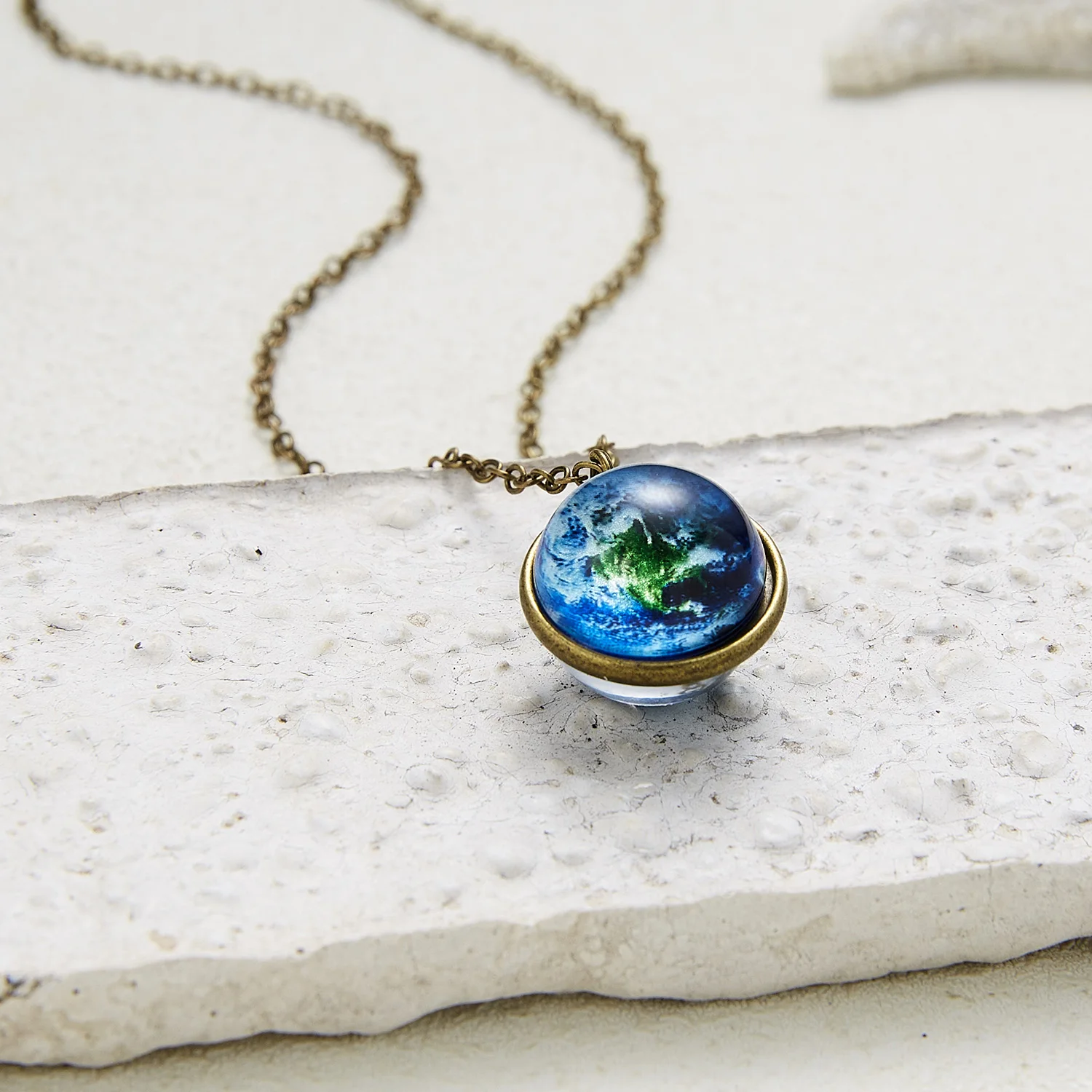 1PC Vintage Colorful Galaxy Universe Round Pendant Necklace Glow in the Dark Glass Ball Metal Chain Choker Fashion Jewelry Gift