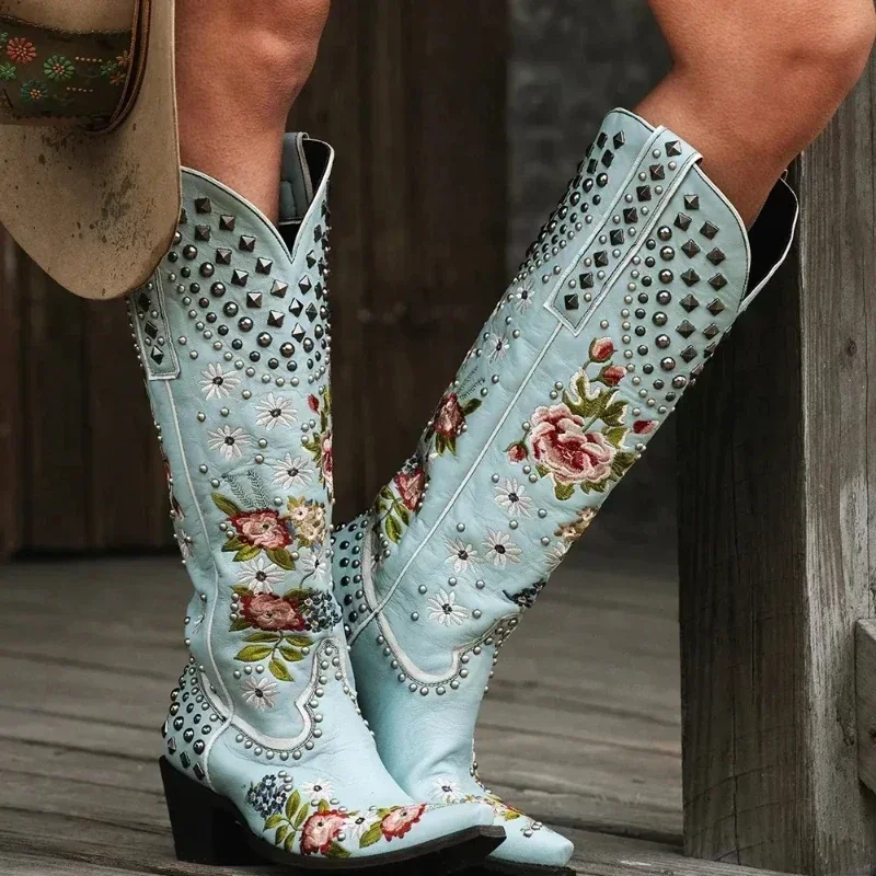 Nowy kwiat haftowany nit zachodnie kowbojskie buty damskie szpiczasty nosek kwadratowe obcasy Vintage buty rycerskie kowbojki buty — zdjęcie 2