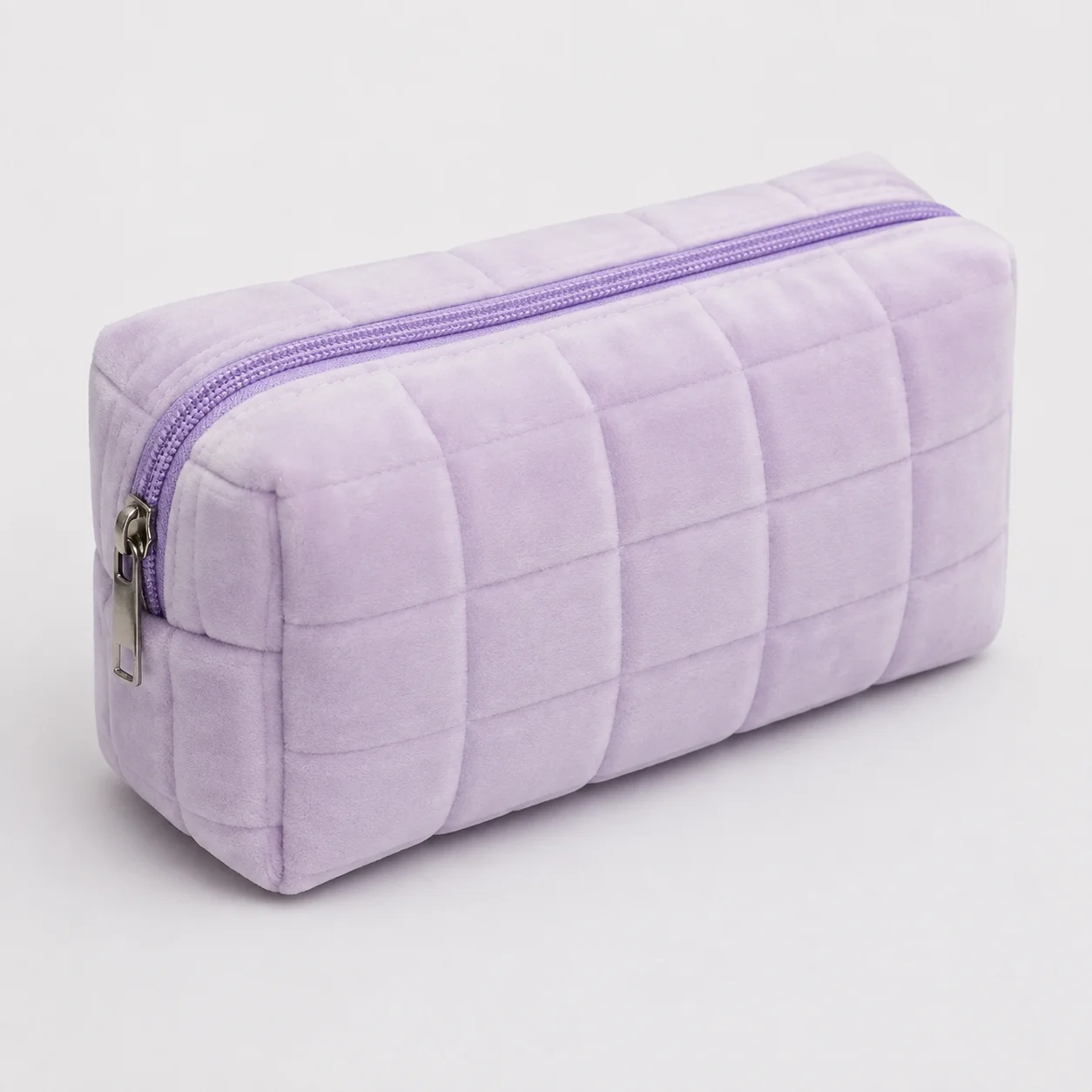 Purple Quilted Makeup Bag Lightweight Ultra-Slim Plush Cosmetic Pouch for Handbag Organization and Daily Use Best Choice 2026