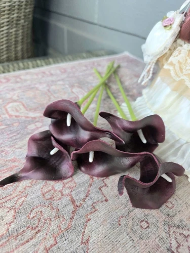 5PCS Artificial Flowers Calla Lily Faux PU Fake Flowers for Weddings Photography Props DIY Bridal Bouquets Home Room Party Decor photo review