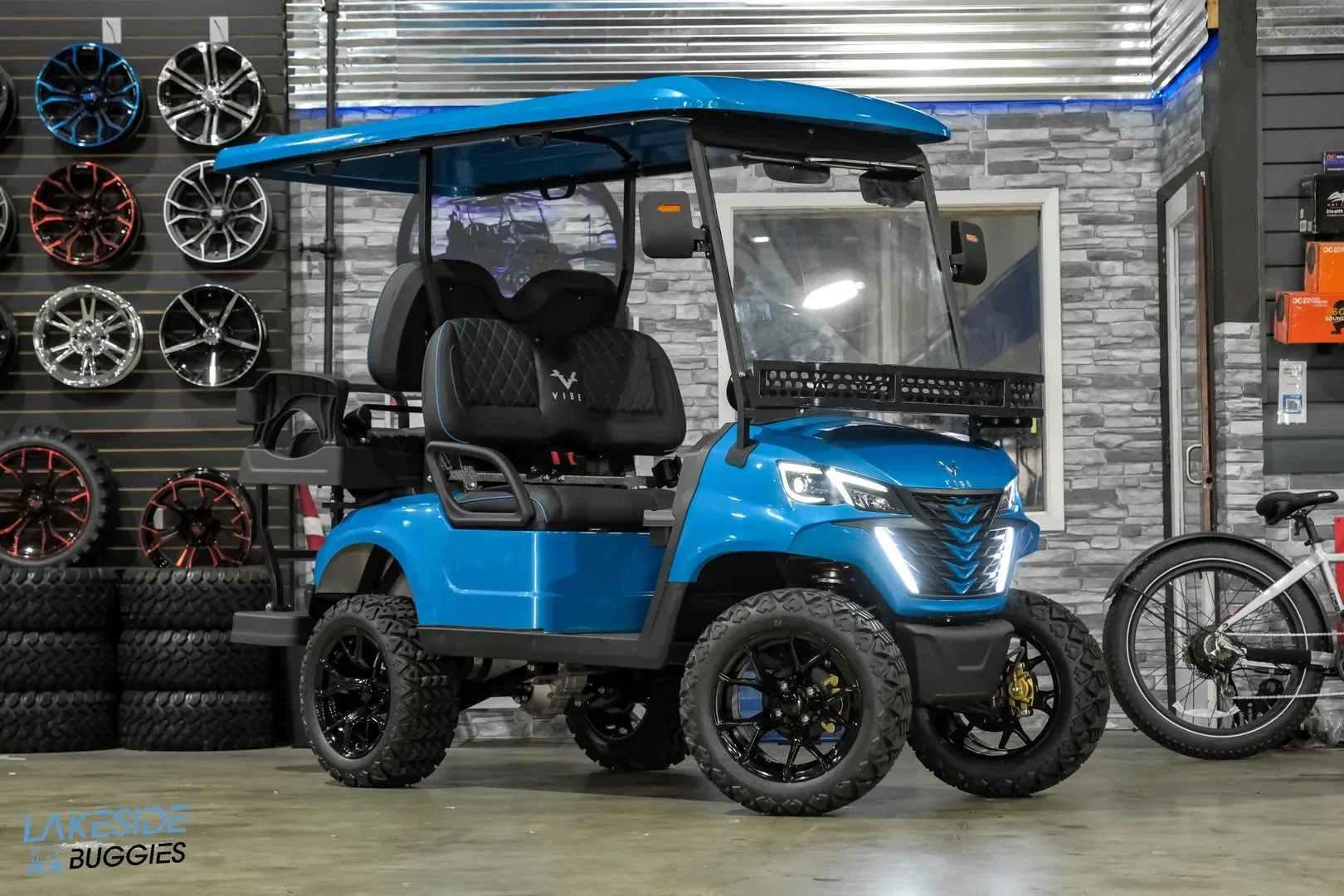 Promo Sales Quality New Design High Payload Capacity 4 Passenger Blue Street Legal 4x4 Drive Electric Golf Cart. ON Stock Ready for Shipping