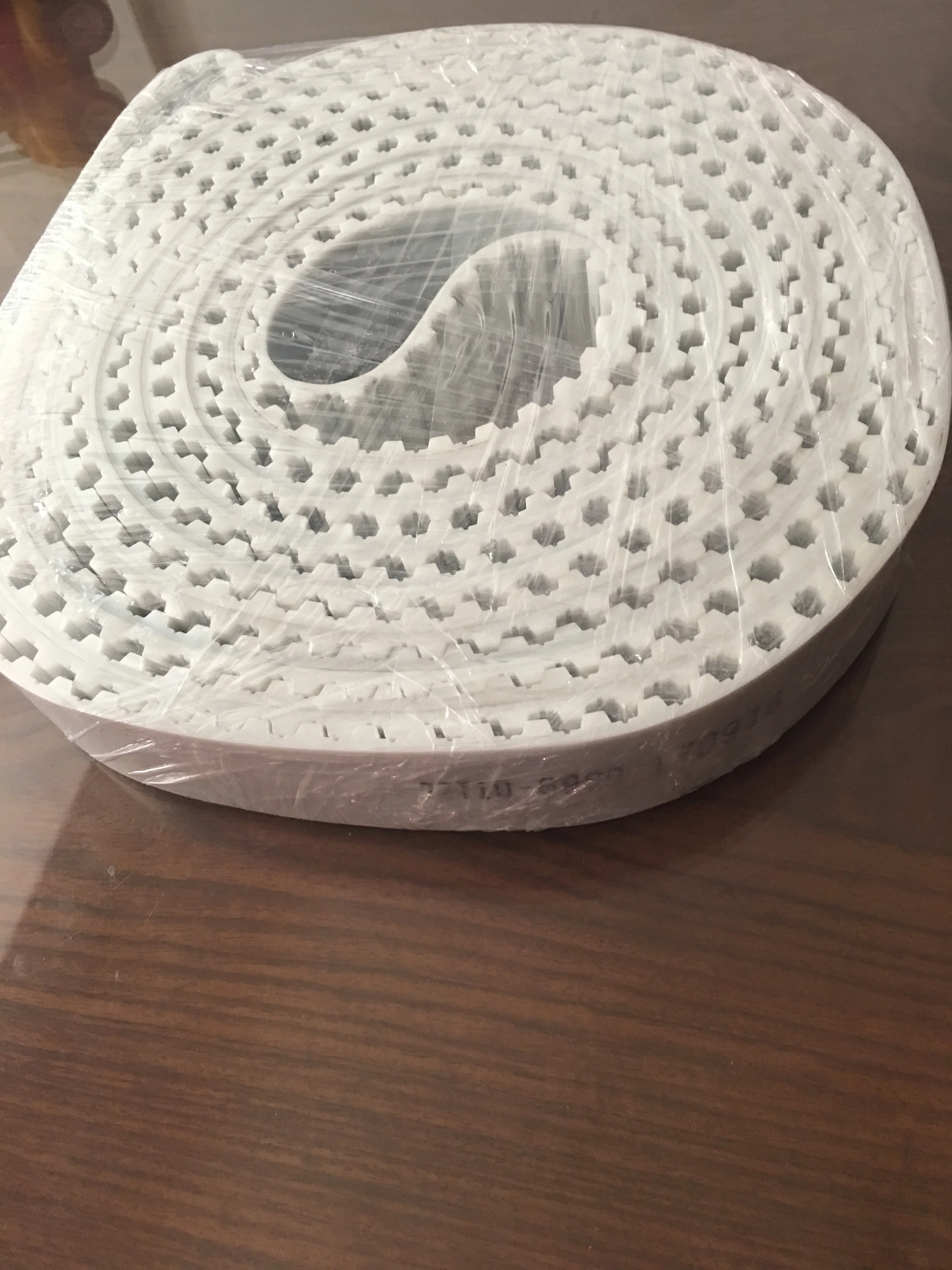 High quality customized 25mm width AT10 50 meters length closed loop timing belt