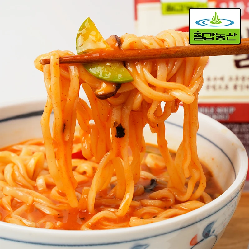 المعكرونة النيئة جانغ Kalguksu لمدة 6 حصص (المعكرونة النيئة + صلصة التوابل + حساء الزينة + الصلصة المجففة + مسحوق الفلفل الأحم