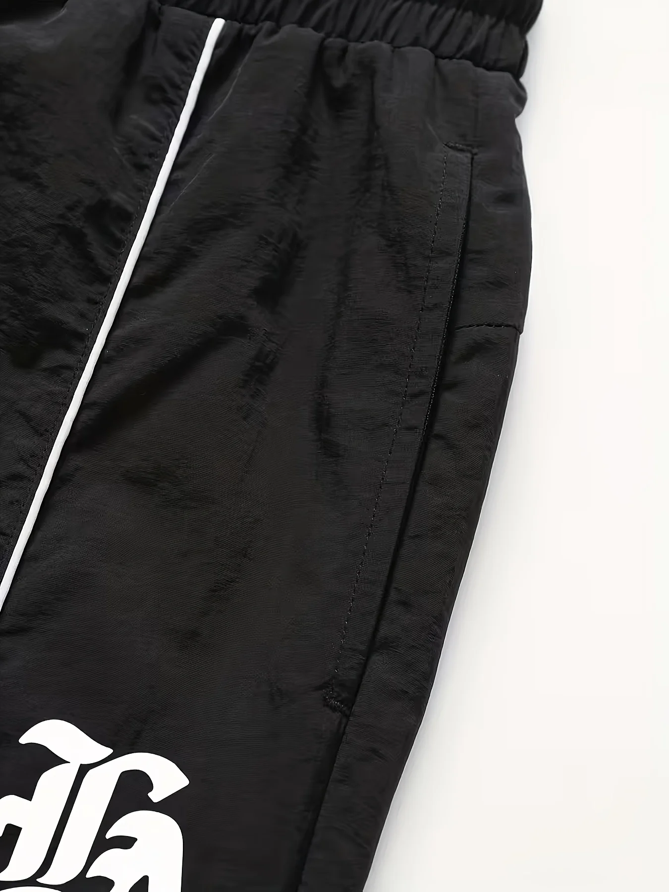 Thumbnail 3 - #16 Cheap Mens Loose Fit Baggy Pants Worth Buying