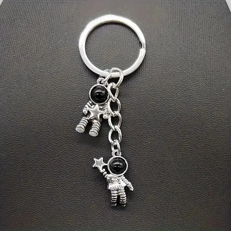 1szt Retro Space Travel Astronaut Key Ring For Men, Metal Astronaut Pendant Keychain, Biżuteria Akcesoria Do Plecaka — zdjęcie 2