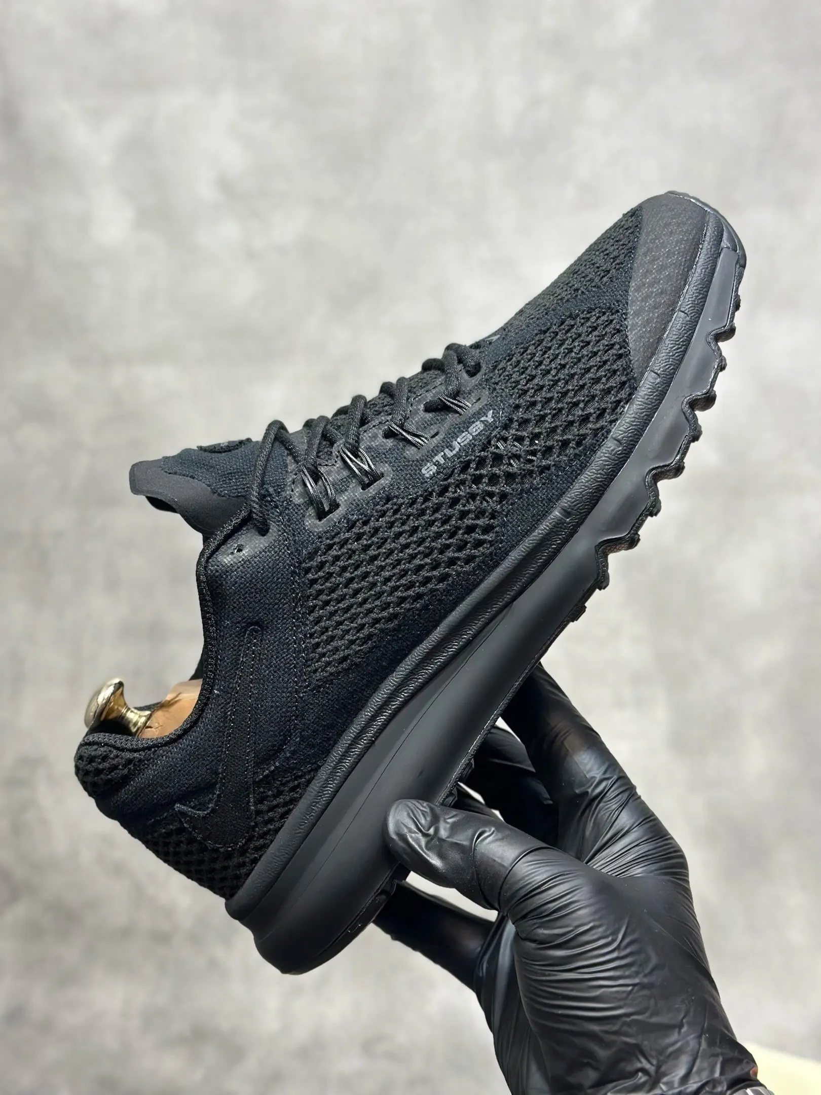 Male Nike Stussy x Air Max 2013 Fossil sneakers of male crosses of