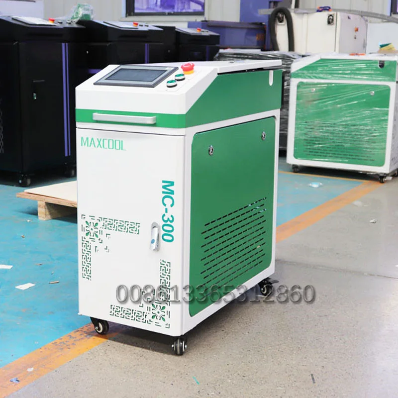 

Oil Stain Laser Cleaning Machines Air Cool 300W Pulse Fiber Laser Cleaning Machine Rust Remover Portable Laser Cleaner