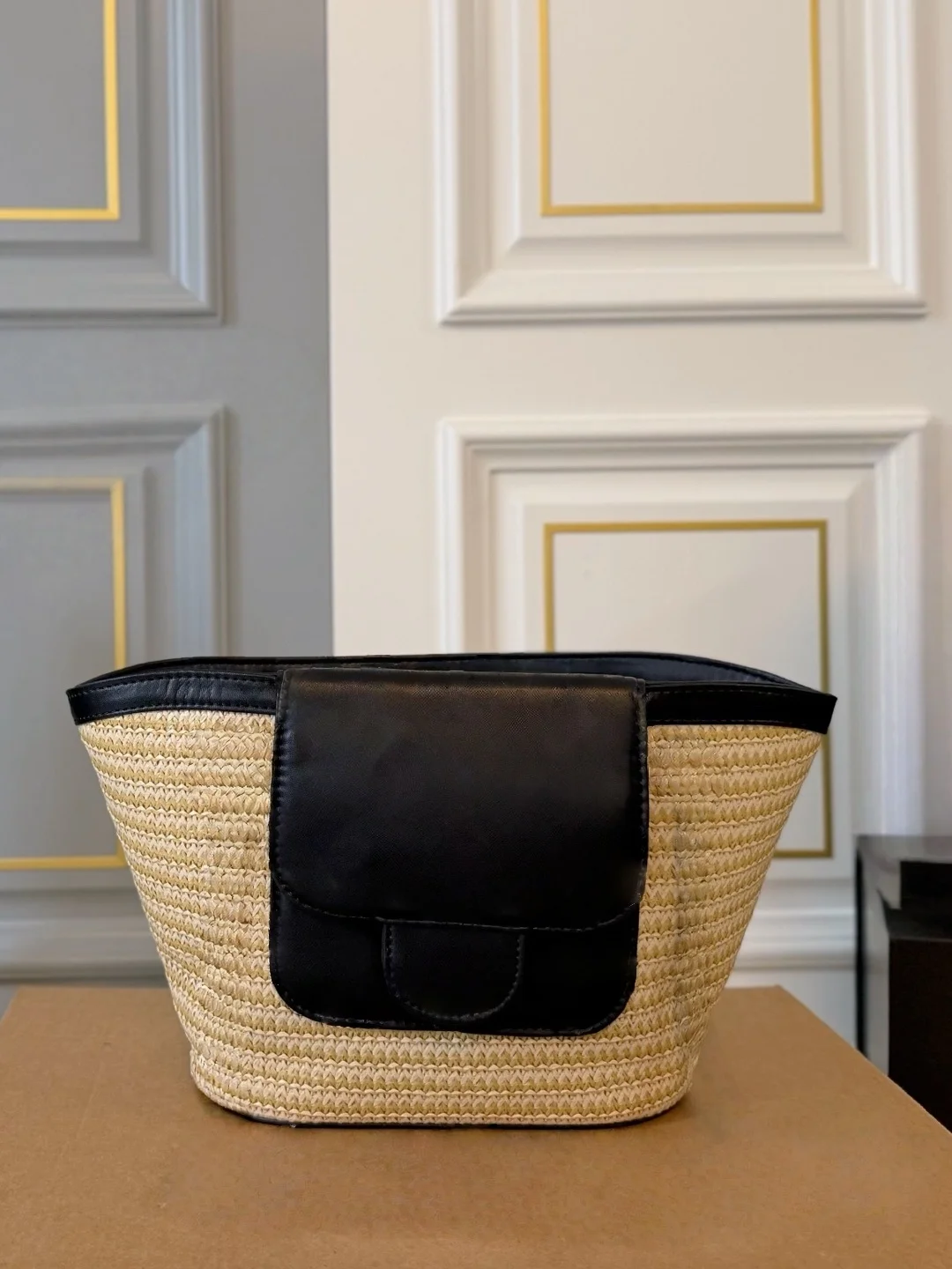 

Women's Casual Daily Straw Chain Bag Versatile Summer Tote Holiday Beach Vacation Shoulder Bag Size:22*19cm