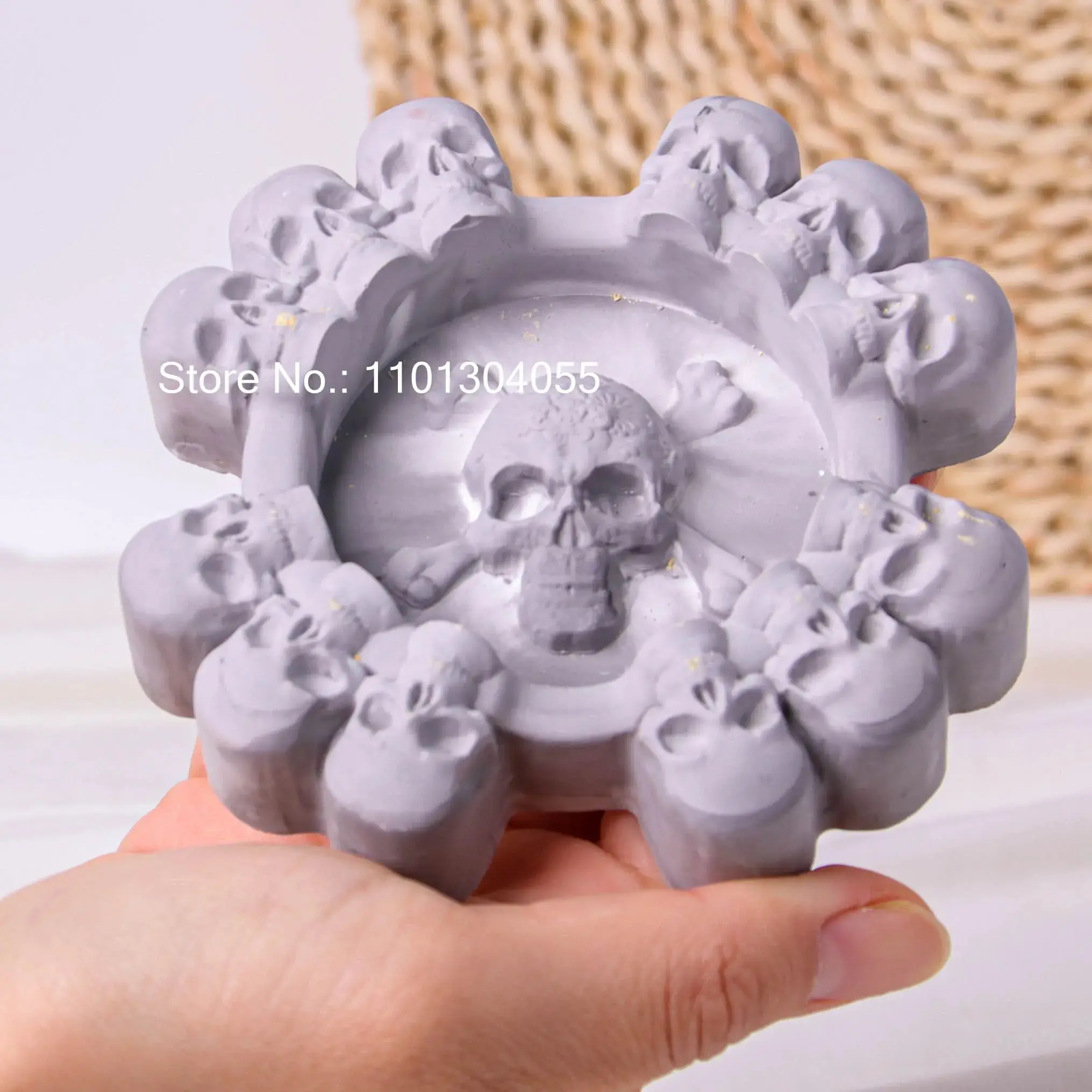 

Skull Ashtray Gypsum Silicone Mold Creative Concrete Cement Ashtray Decoration Mould 3D desktop Ashtray Epoxy Resin tray Mold