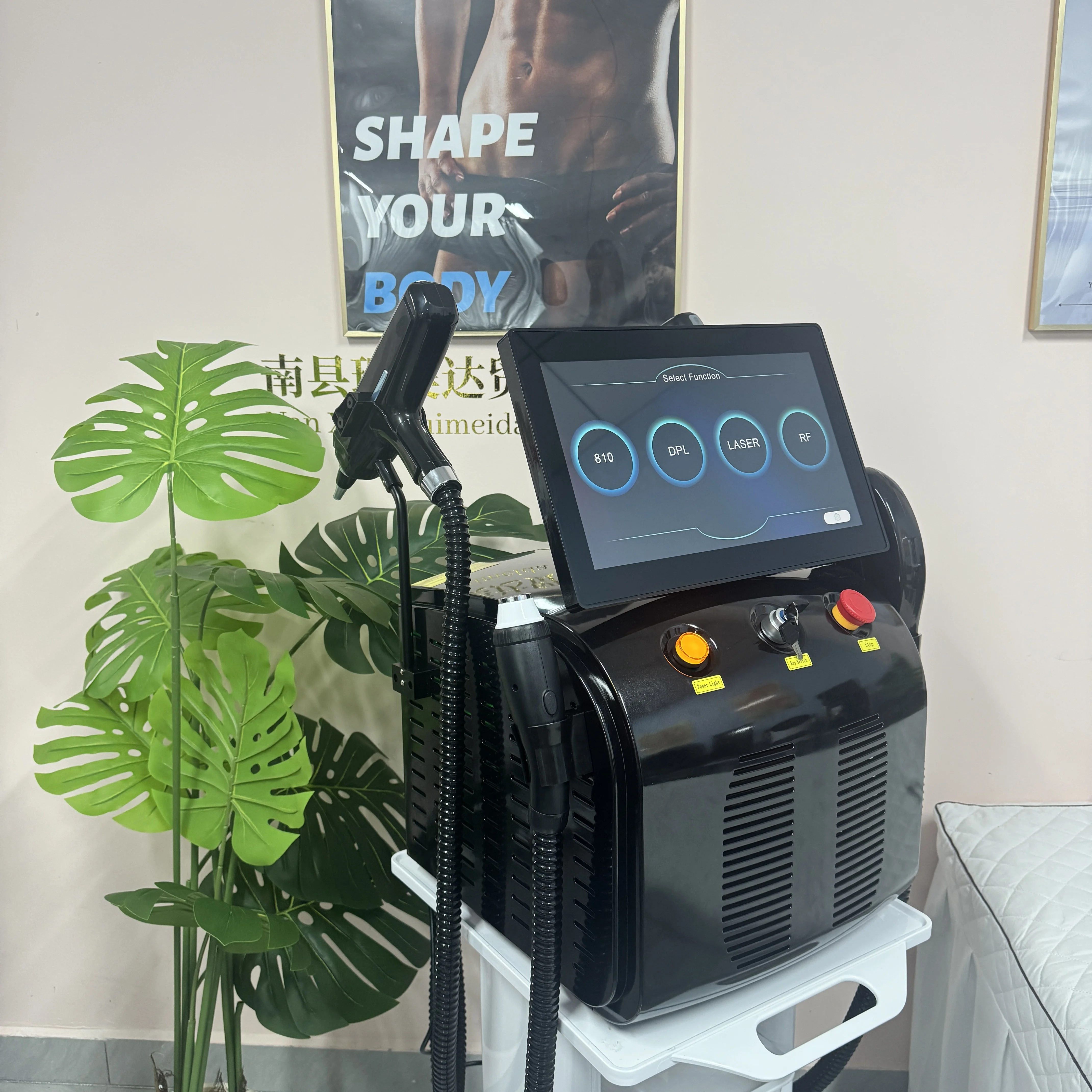 Professional 4-in-1 808nm Diode  Hair Removal Picosecond Tattoo RF IPL Skin Care Machine For Beauty Salon Use