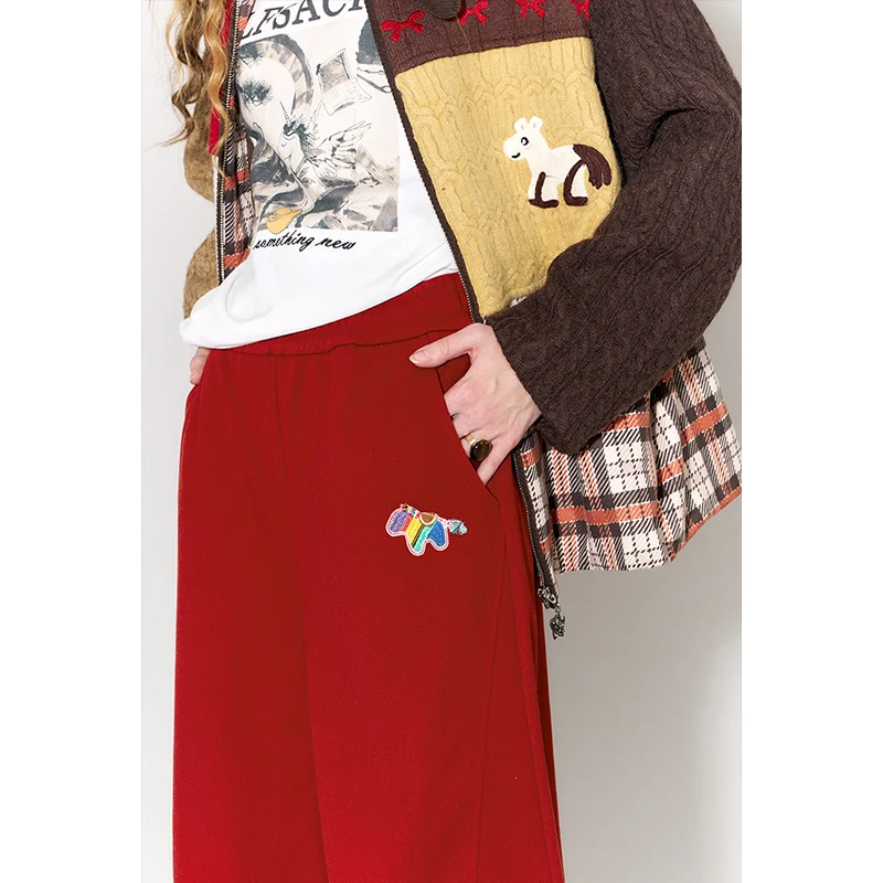 ELFSACK Trendy Red Wide Leg Pants, Easy to Match with Sweaters & Blazers, Comfortable Loose Fit, Autumn Winter Women's Trousers
