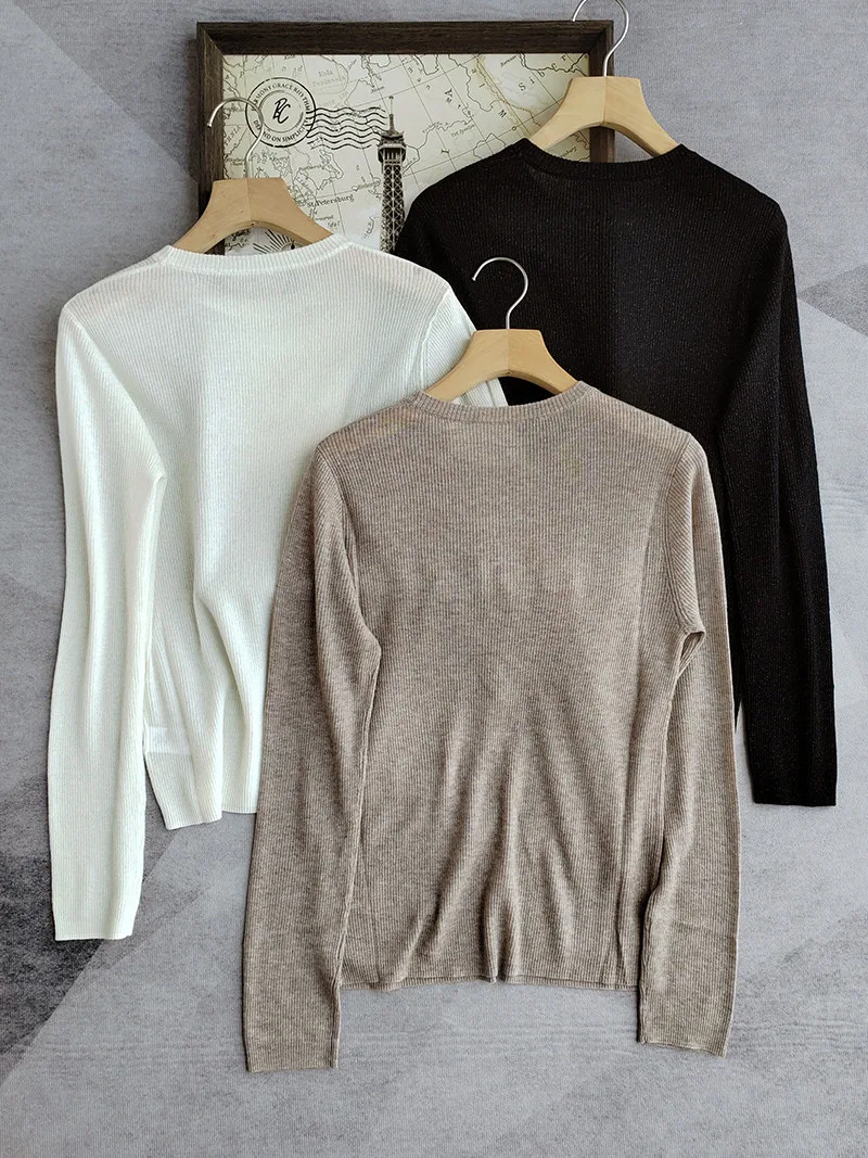 Basic lightweight wool long sleeve knitted blouse