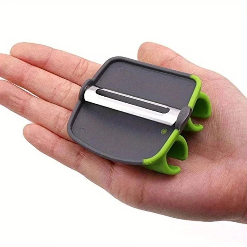 2 Black and Green Peelers, Efficient Kitchen Preparation Tools, Suitable for Camping and Picnicking Essential Items3 black and g