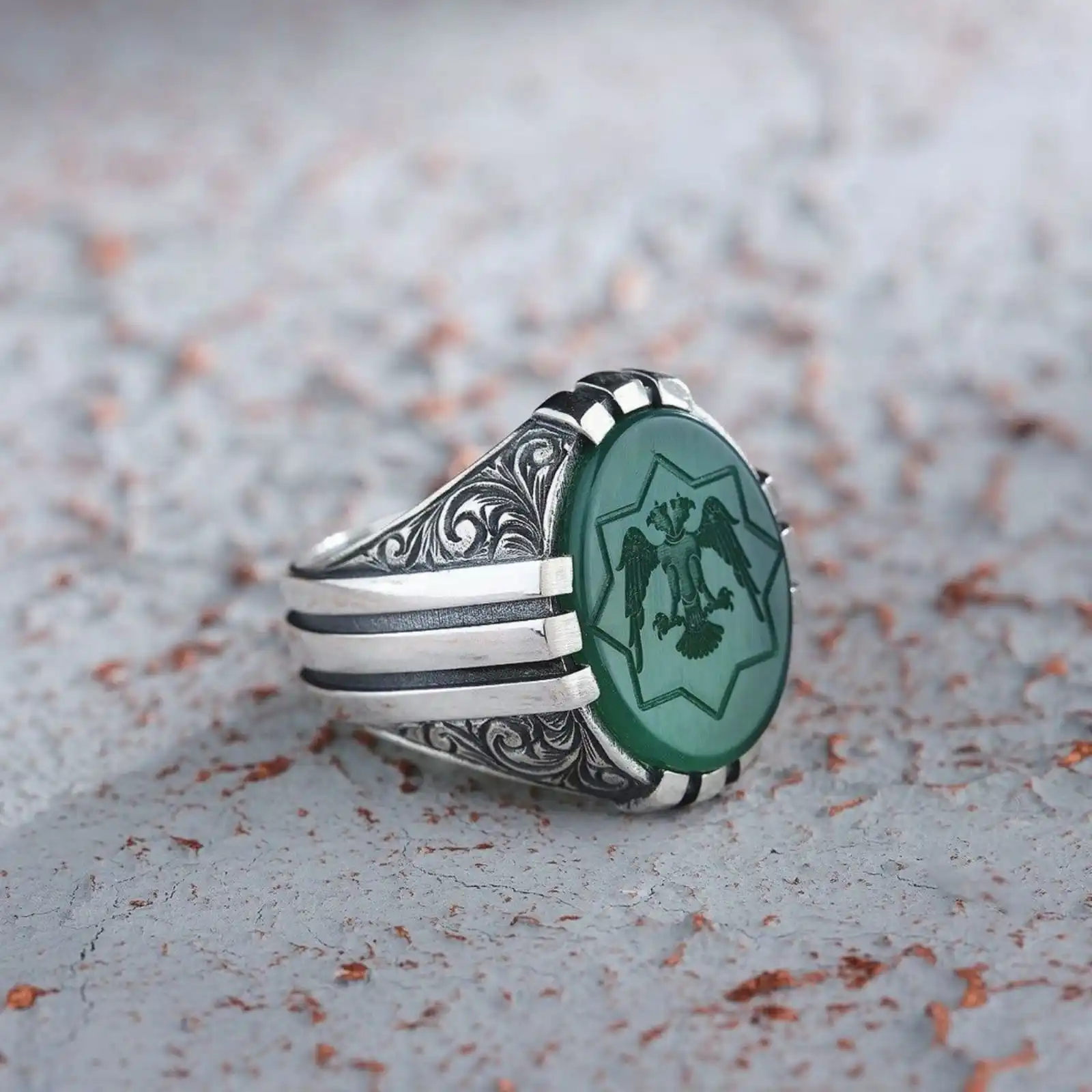 

Seljuk-inspired Engraved Agate Stone Ring: A Timeless Masterpiece in 925 Sterling Silver, Gift For Him