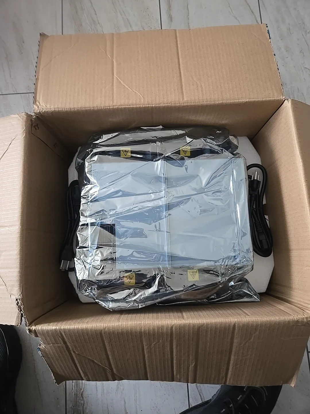 WINNER Bitmain Antminer Z15 Pro 840KSol/s Professional Equihash ASIC Miner for Zcash