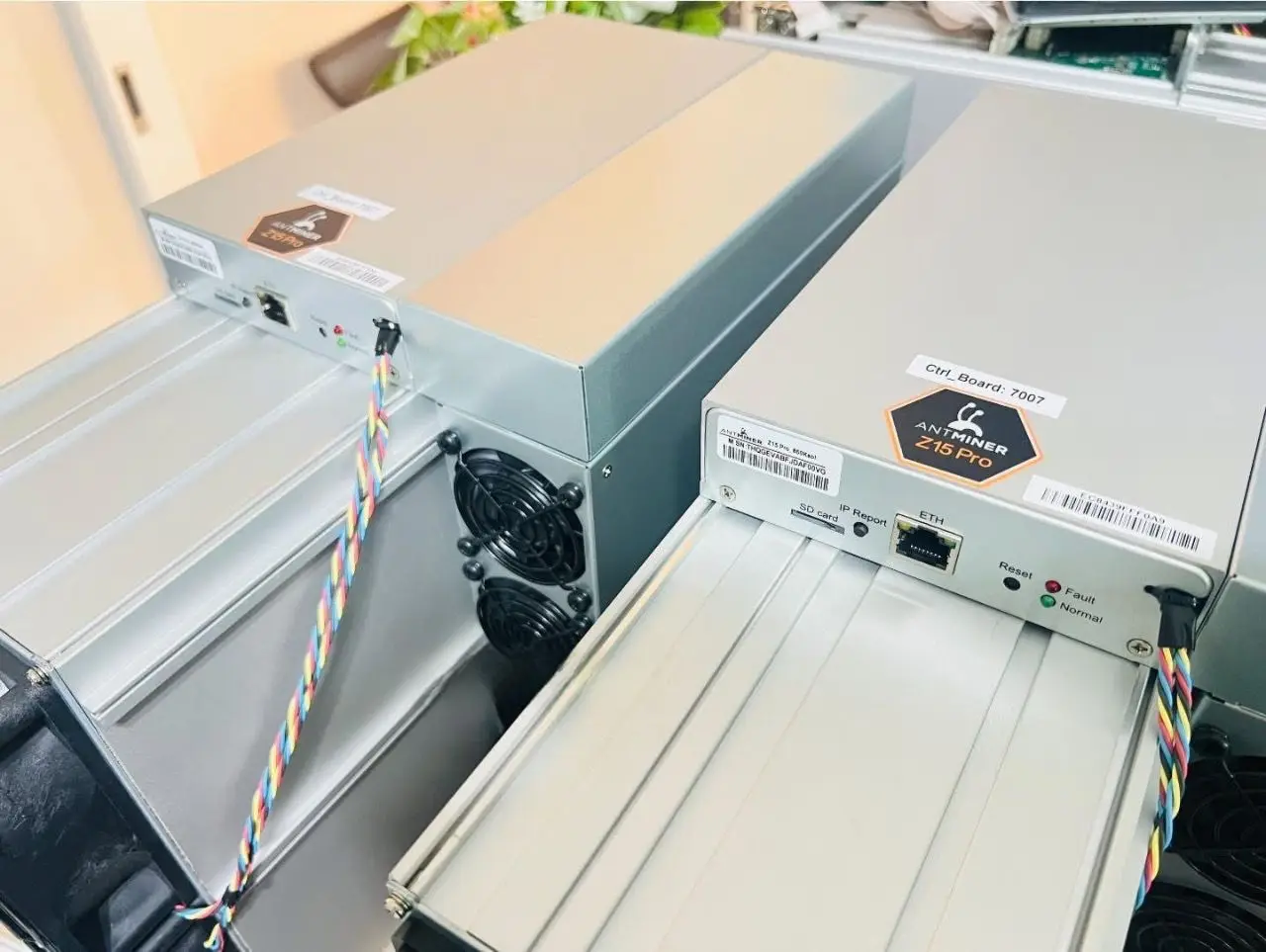 

Special Promo Special Offer Zcash Miner Z15 Pro 820KH/s Metal 2714W | 3.31J/kSOL
