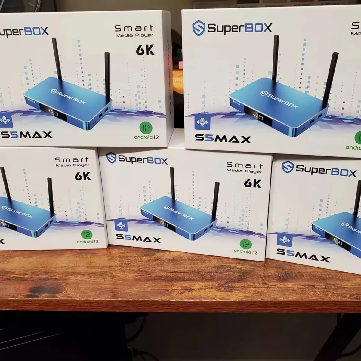 NOVAS VENDAS 2 GANHE 1 GRÁTIS Superbox S5 Max com novo controle remoto de voz melhorado frete grátis