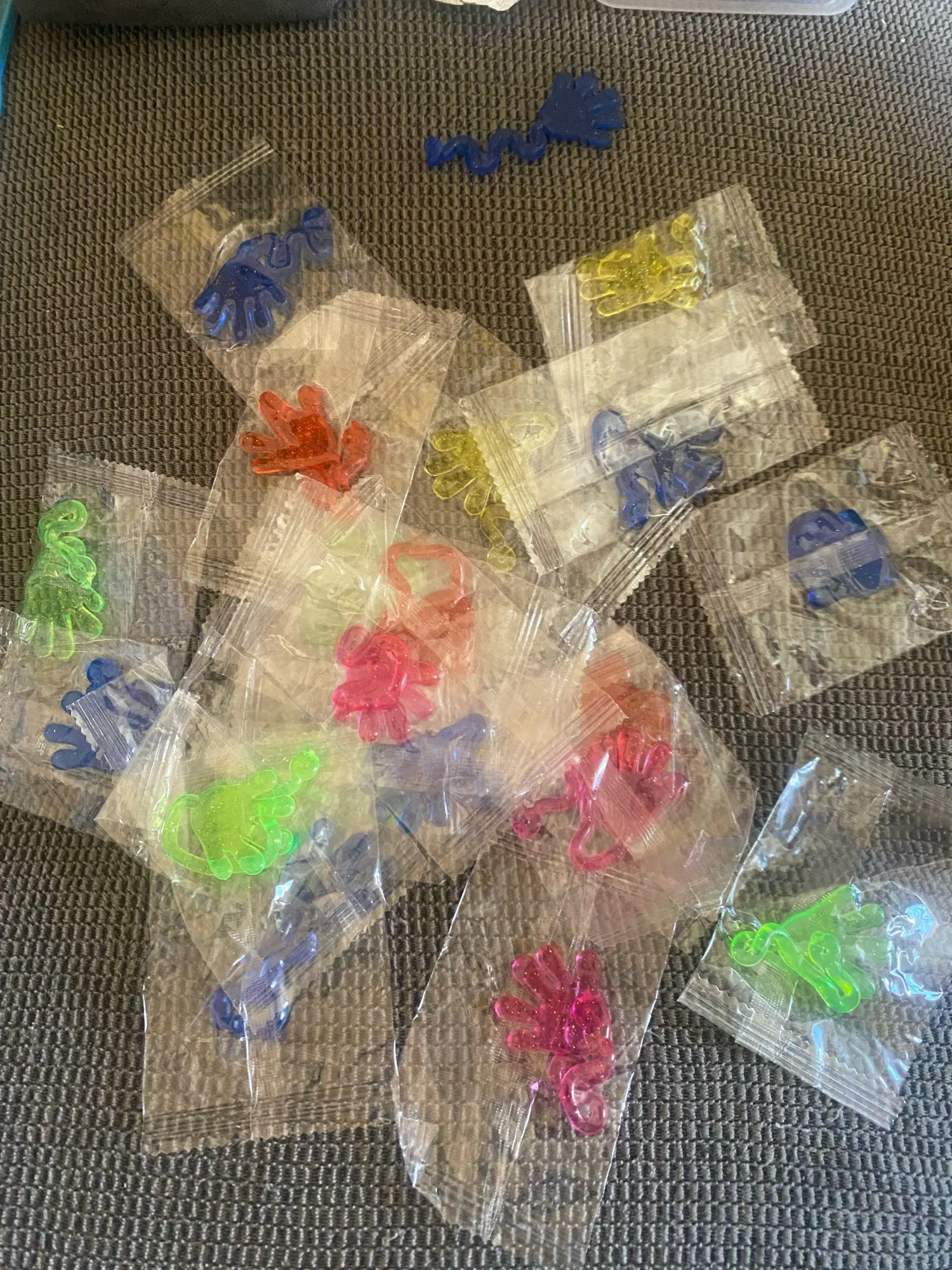 5-20 Pcs Funny Glitter Sticky Hands toy Palm Elastic Sticky Squishy Slap Palm Toy Novelty Gift Party Favors supplies photo review