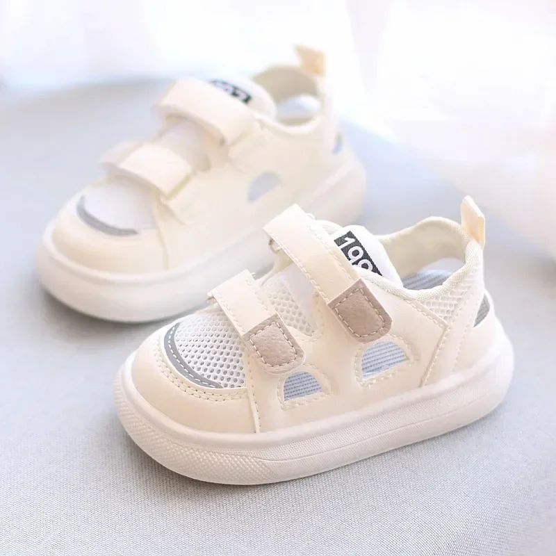 Dziecięce sandały sportowe Letnie nowe chłopięce buty na deskę 1-4 lata Wygodne sandały dla chłopca Dziecięce buty codzienne Buty dziecięce — zdjęcie 2