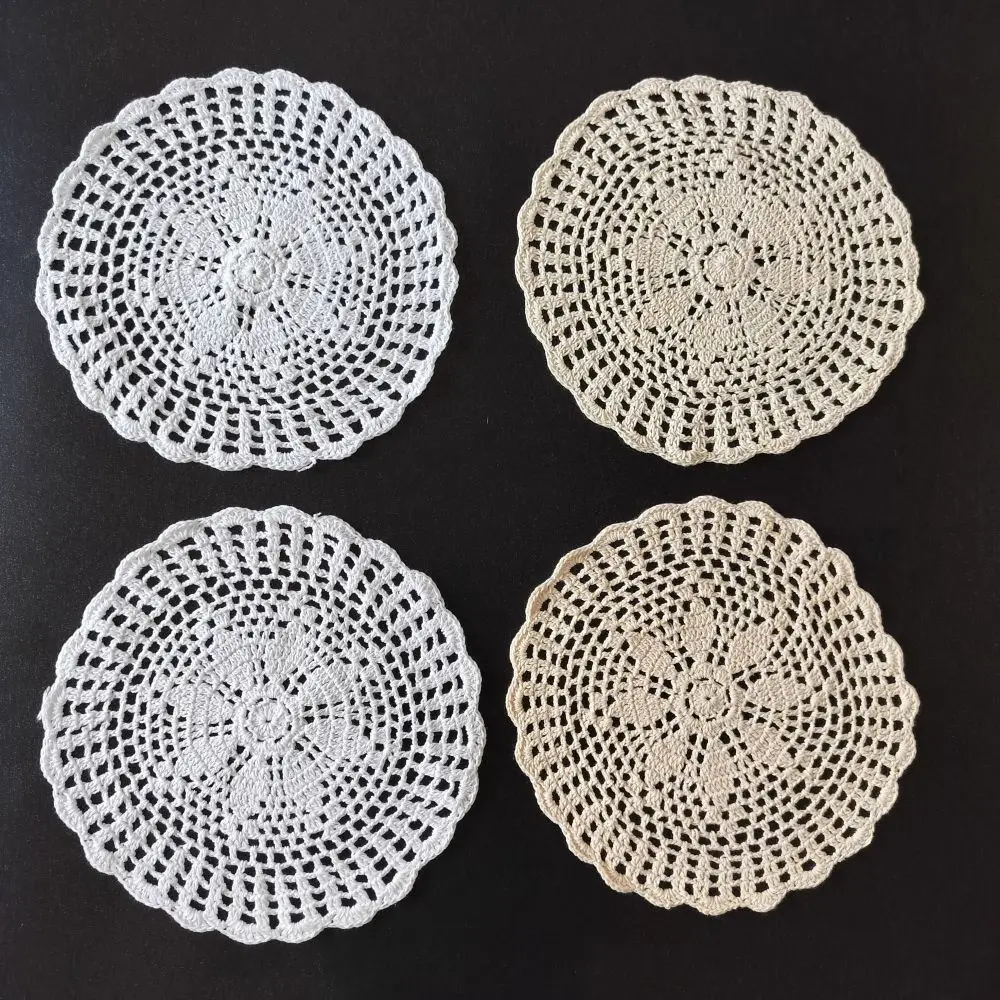 

4pcs White Beige Doilies Set Hand Crochet Round Table Place Mats Soft Washable Home Restaurant Cloth Napkins Kitchen Placemats