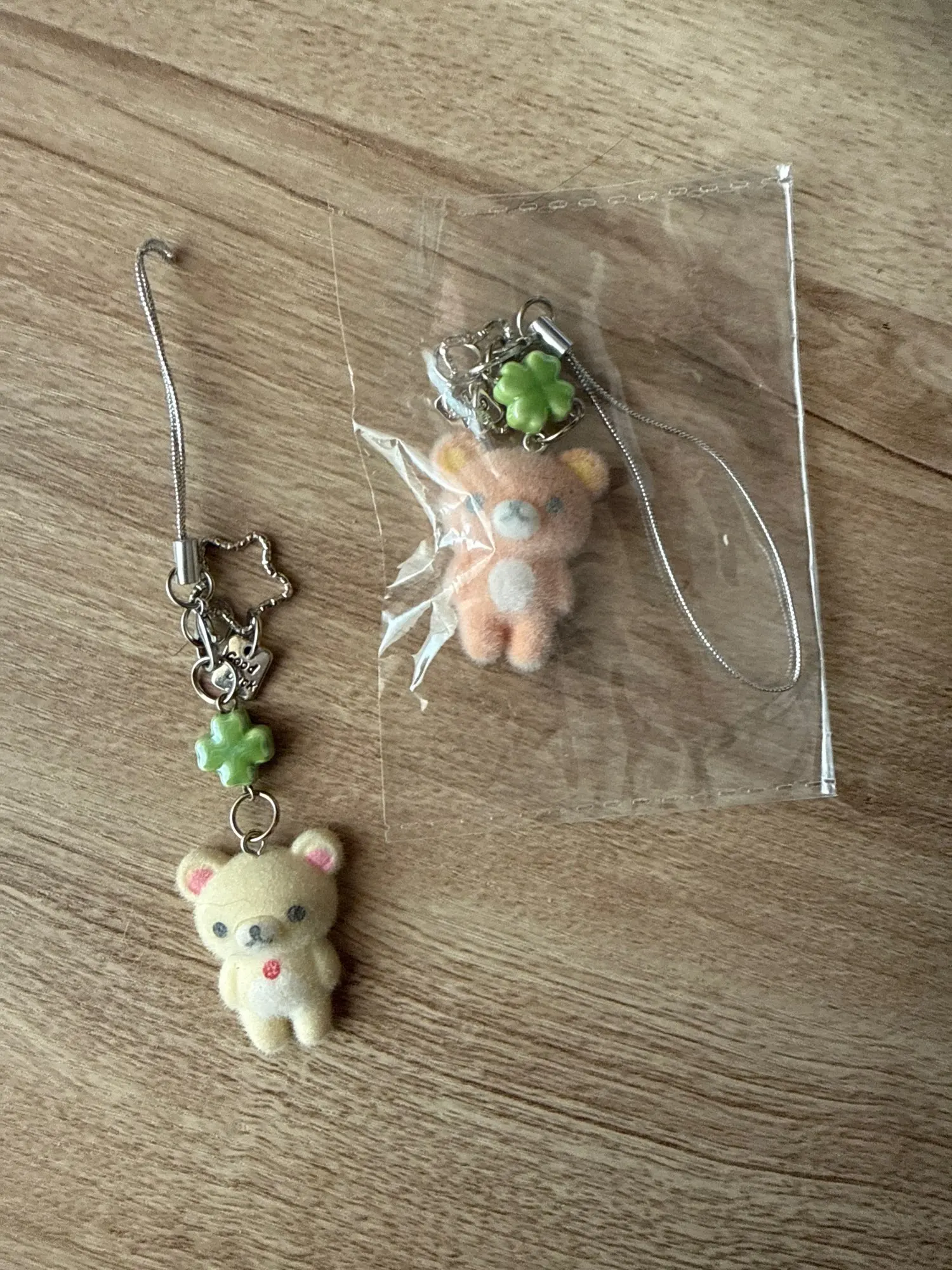 Rilakkuma Cute Flocking Little Bear Keychain Cartoon Resin Animals Charms Girl Keyring Carbag Purse Phones Key Ring Gift photo review