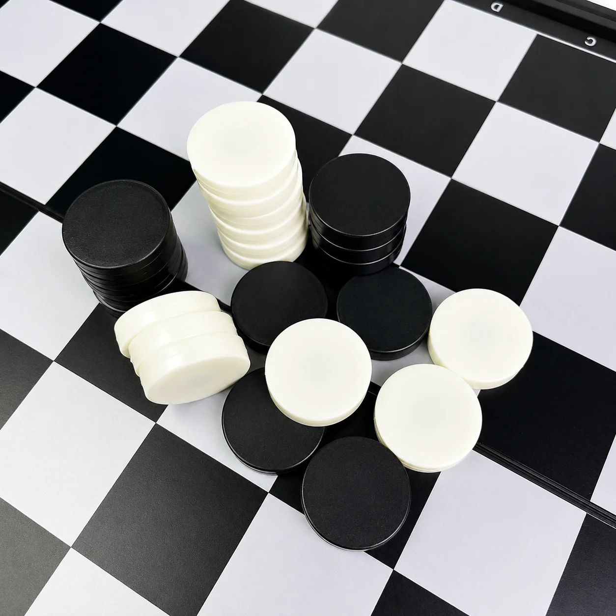 25x25cm Folding Magnetic Check - Board Game Quacks review and price