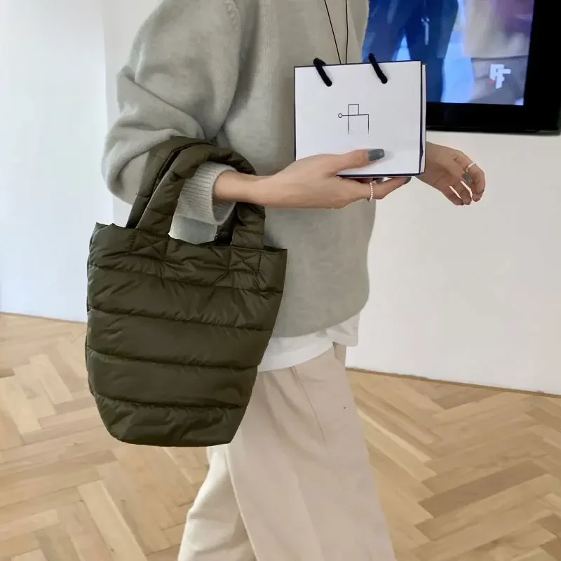 Puffer Tote Bag Women Quilted Space Cotton Down Feather Large Capacity Handbag Winter Shopping Cloud Padded Tote Bags Bolsas Top — zdjęcie 2