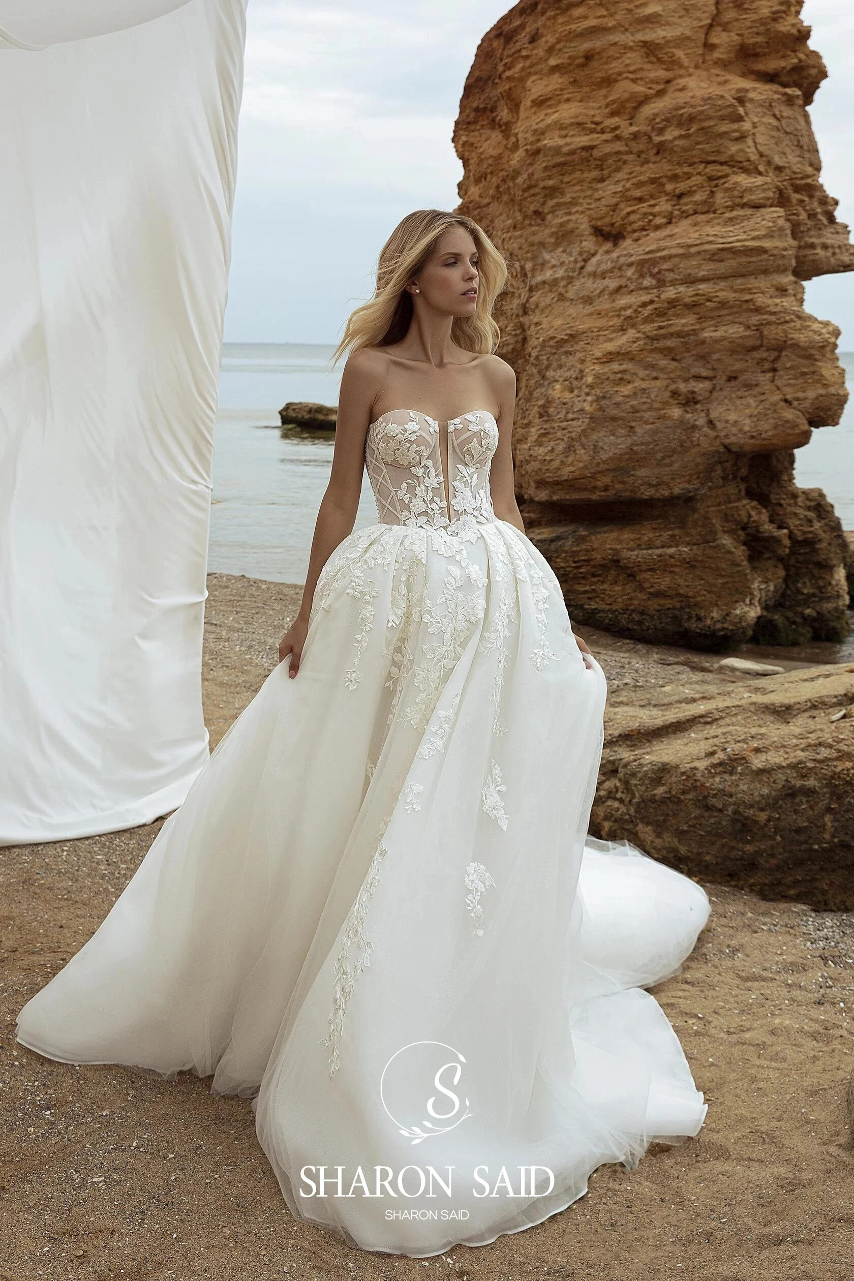 Sharon Said 2025 Suknia Ślubna Vintage Sweetheart Gorsetowa Off White Elegancka Bufiaste Rękawy Aplikacje SW483 Szyta na Miarę