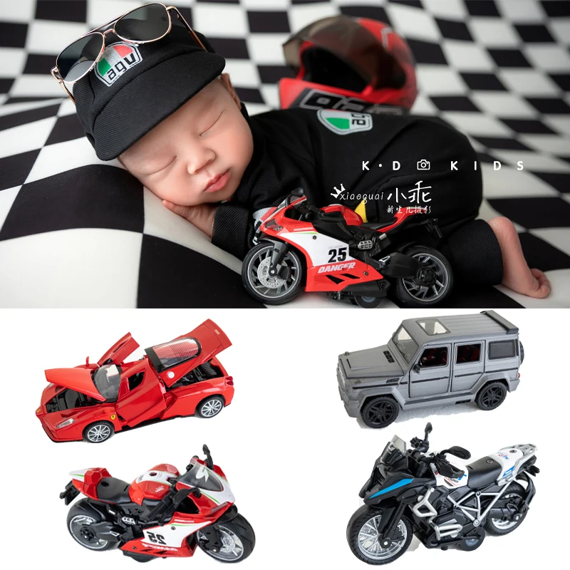 Newborn Photography Props Mini Diecast Alloy Model Baby Car Toy Motorcycle Ferrari Benz Car Model Cool Kid Photo Decoration