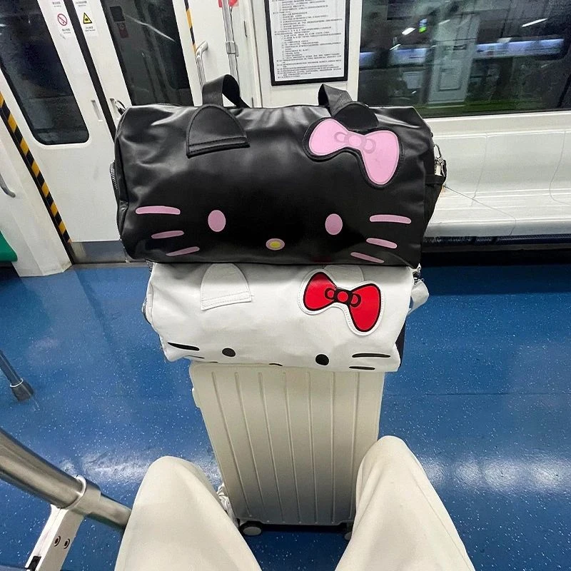 Sanrio Hello Kitty Large Capacity Tote PU Waterproof Commuting Fitness Bag Side Bag Design Can Hold Shoes, Travel Luggage Bag