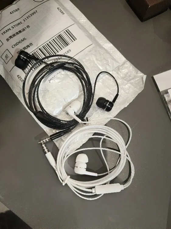 1/2/3/4pcs Universal 3.5mm Wired Headphones Sport Earbuds with Bass Phone Earphones Stereo Headset with Mic volume control photo review