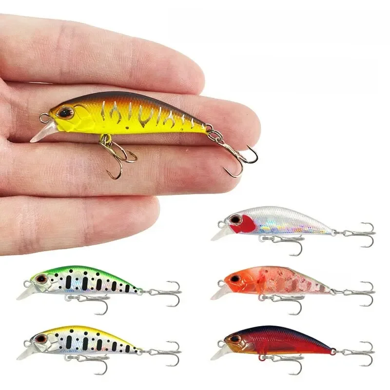 Luya Hard Bait Submerged Mino Multi-Color ABS Bionic Hard Bait zur Verbesserung des Drei-Buch-Hakenbootsangeln Süßwasserangeln