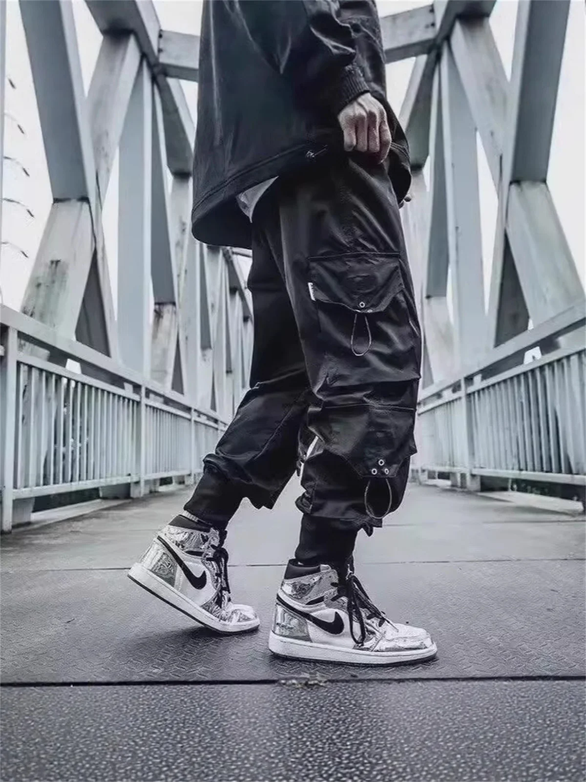 Funktionale Cargohose mit großen Taschen für Herren, Harajuku, lockerer Hip-Hop-Stil, trendige, elastische, knöchellange Freizeithose, moderne Streetwear – Detail 9