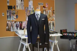 Custom Suit Service. Neem Eerst Contact Met Ons Op Voor Meer Informatie