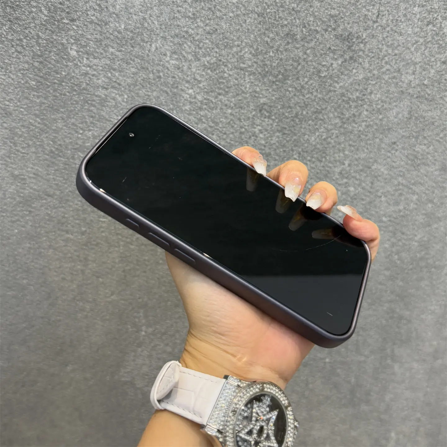 Luxuriöse matte Metallic-Glanz-Magnet-Hülle für iPhone 17 16 15 13 14 11 12 17 Pro Max Handyhüllen mit Linsenschutz und stoßfester Abdeckung – Detail 6