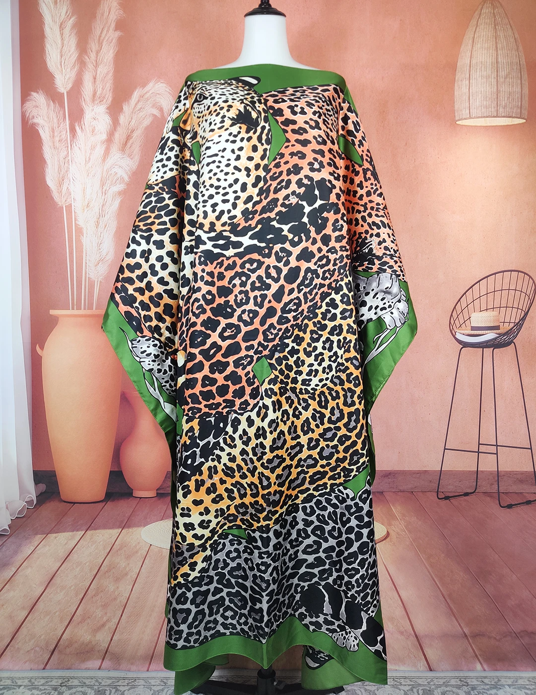 New Fashion Summer Europe Leopard print Twill Silk Women's Beach Loose Kaftan Dress Oversize Length 130 X Bust 130 CM  Boubou