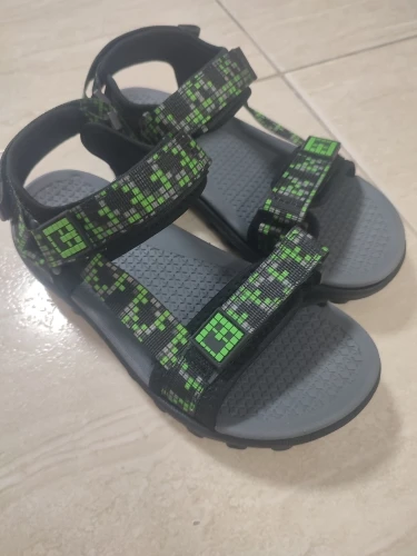Kids Outdoor Non-Slip Sandals Boys Summer Fashion Beach Shoes Children Breathable Casual Walking Sandials photo review
