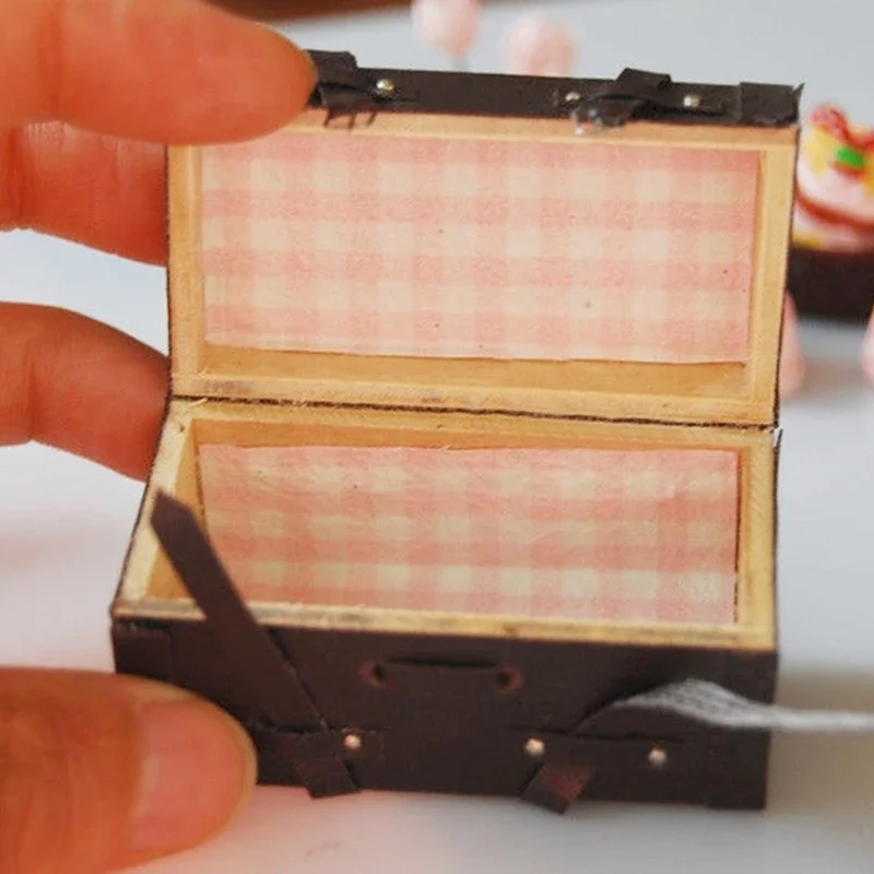 1/12 Dollhouse Miniature Vintage skórzana drewniana walizka Mini bagażnik — zdjęcie 2