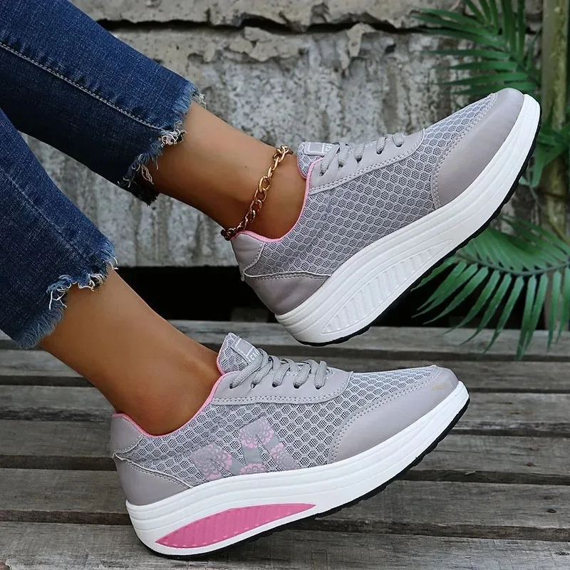 Summer Flat Female Tennis Shoes Wedge Hollowed Out Slip-on Mesh Platform Vulcanization Shoes Breathable Lightweigt Sneakers