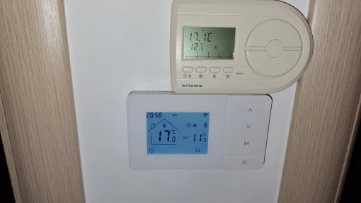 Smart Tuya WiFi Thermostat for Gas Boiler Heating /Cooling Powered by Battery/USB Works With Alexa Google Home photo review