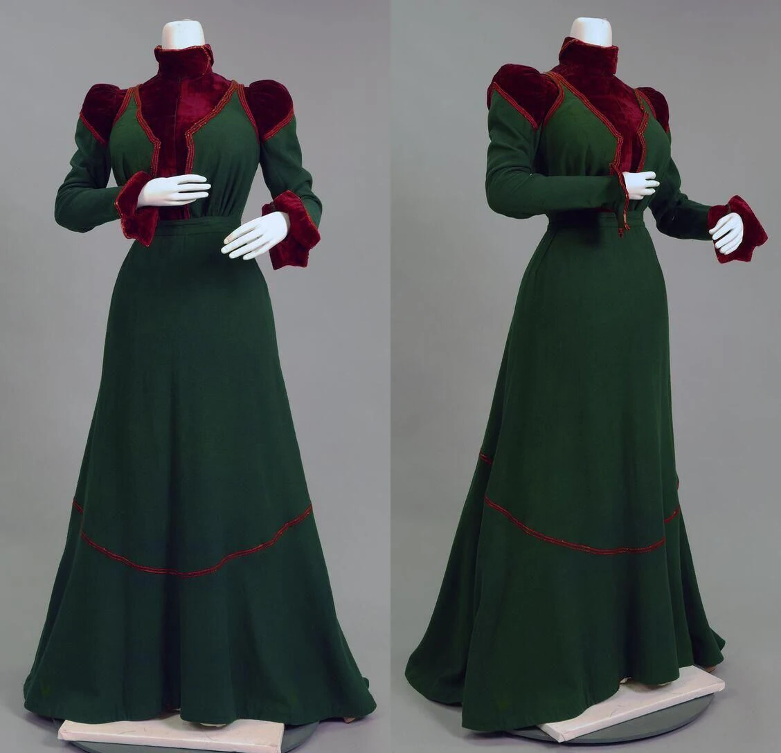 Victorian outfit Christmas Dickens Fair caroler costume Victorian Christmas green ball gown Baroque steampunk afternoon dress