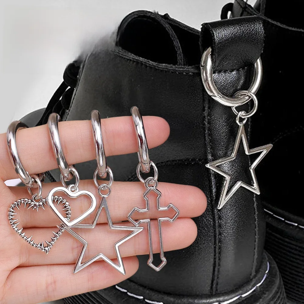 Chaussures Punk avec pendentif en métal creux, 2 pièces, décoration Y2K, croix, étoiles, cœurs, bottes Martin, boucles, mousqueton, accessoires de chaussures, bijoux