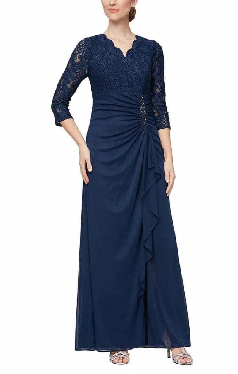 Simple V-Neck Scallop Lace Evening Dress A-Line Beaded Brooch Mother of the Bride Dresses Formal Full Length Ruched Wedding Gown