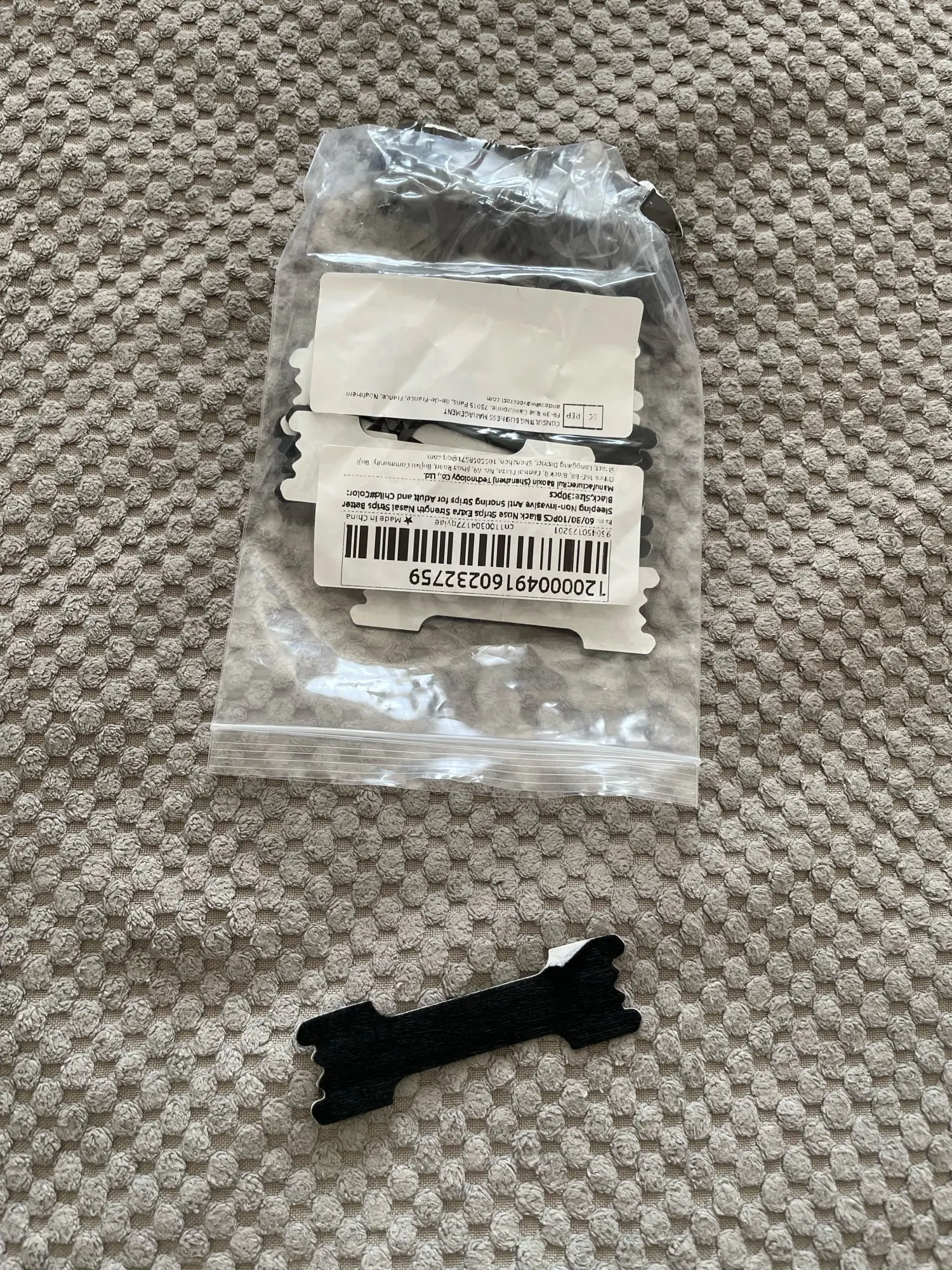 60/30/10PCS Black Nose Strips Extra Strength Nasal Strips Better Sleeping Non-Invasive Anti Snoring Strips for Adult and Child photo review