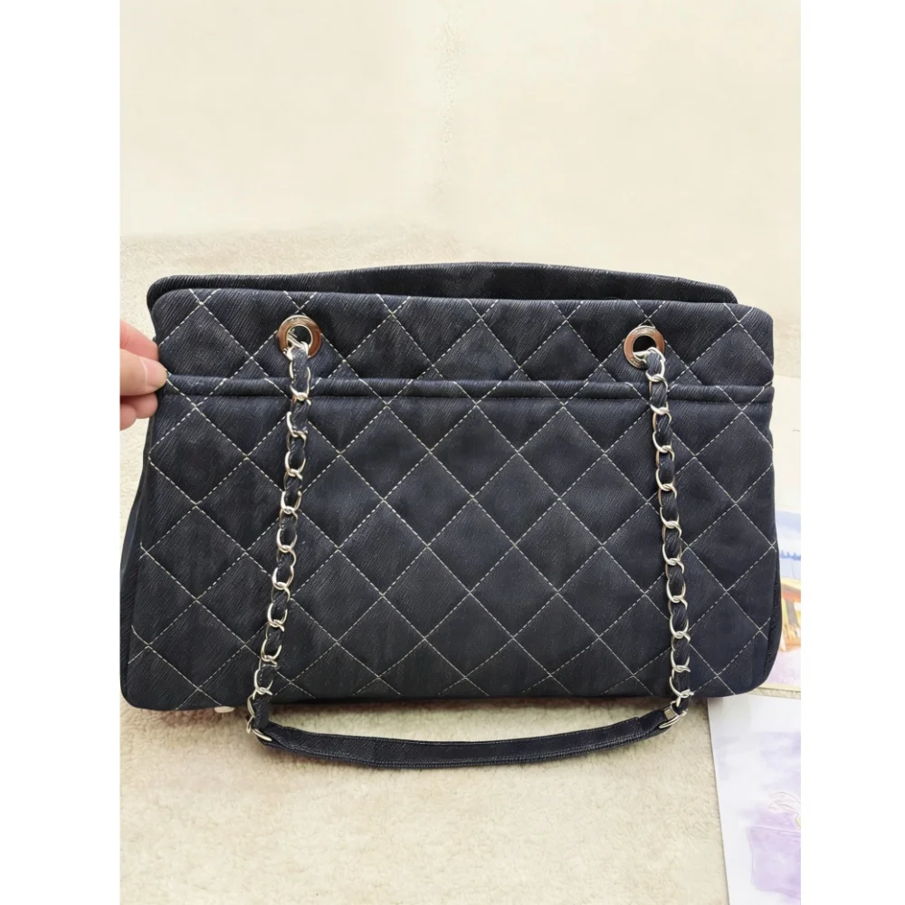 

2025 New SIZE: 38x25 CM Fashionable Versatile bags leather Portable Shoulder strap Hand-held no boxes