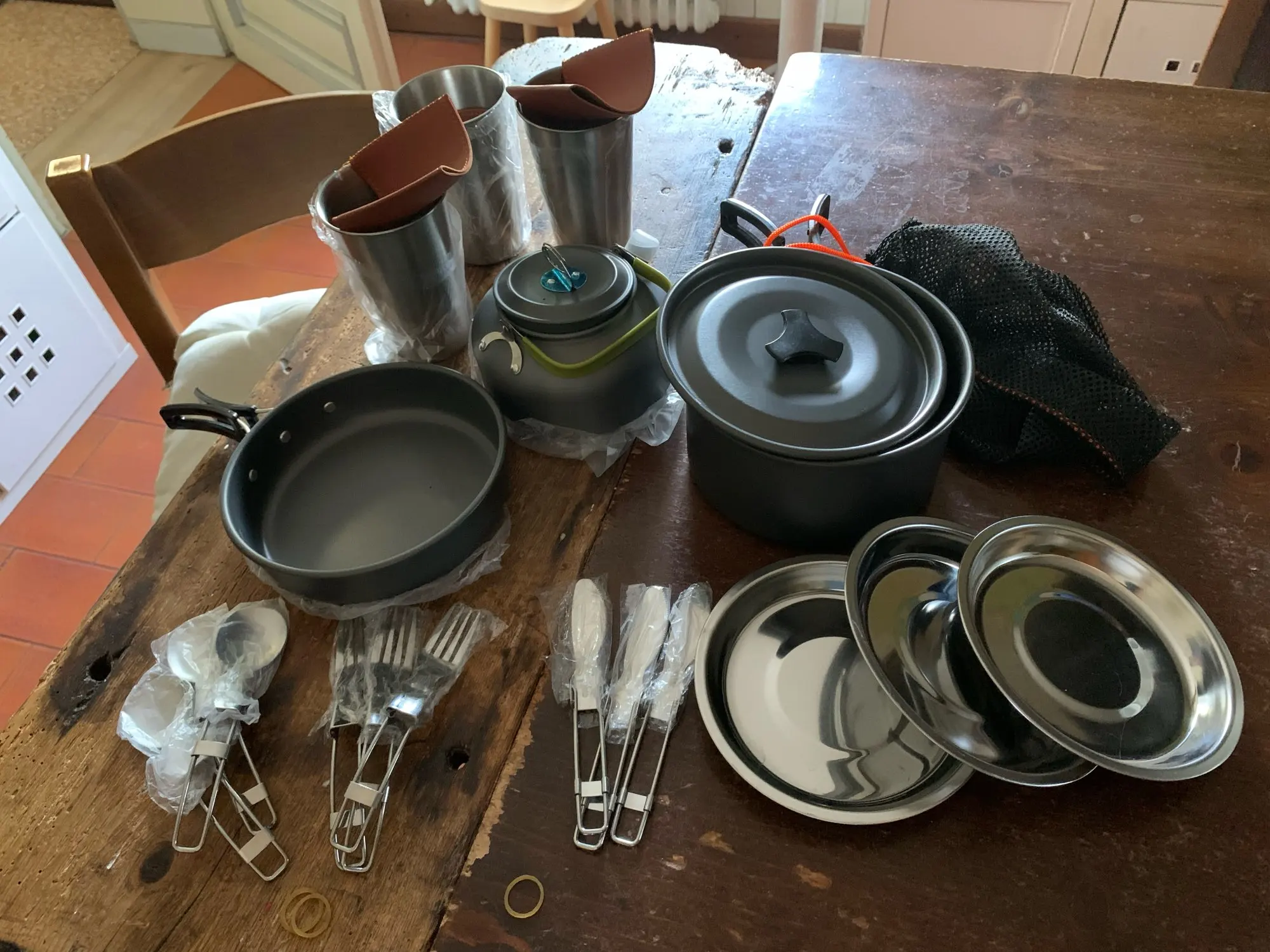Camping Cooking set Camping Cookware Travel Tableware Outdoor Picnic Set Teapot For 2-3 Peaple Non-stick pots assorted sets photo review