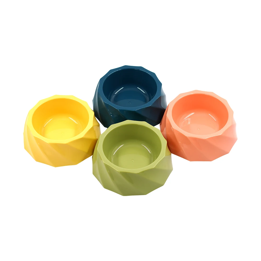 SMELL & SMILE Plastic Pet Feeder Dog Cat Rabbits Bowl Round Plastic Pet Feeder 3 Size Random color