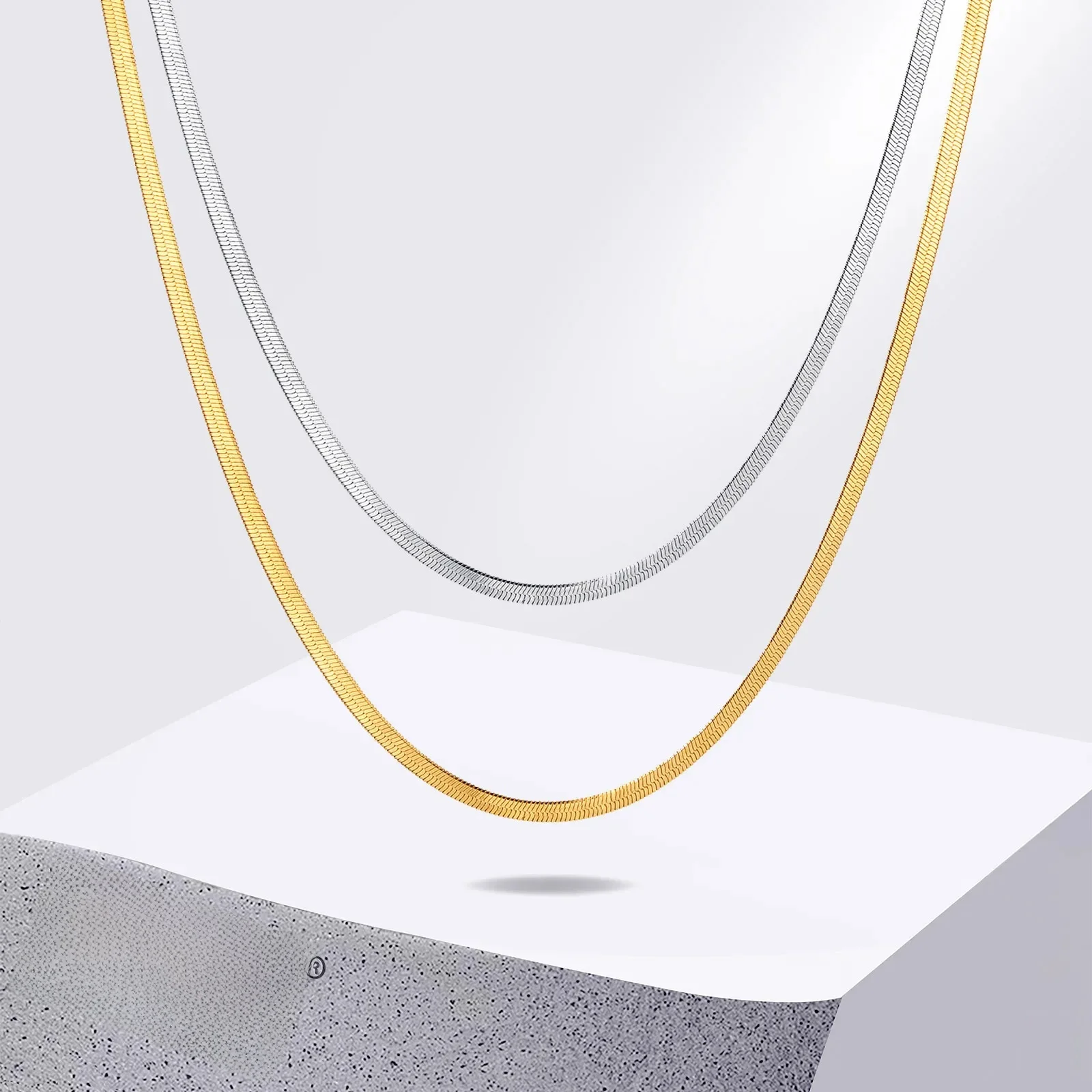 Vnox 35 cm-40 cm colliers ras du cou pour filles, chaîne serpent plate réglable en acier inoxydable, collier à maillons à chevrons cadeau pour fille