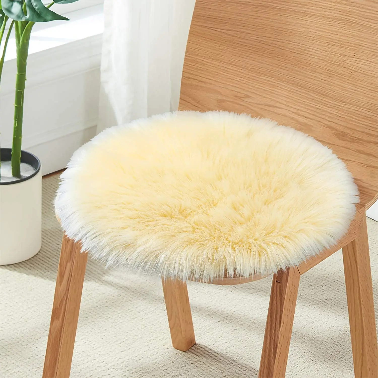 NOAHAS 1pcs Round Faux Fur Sheepskin Seat Cushion Chair Plush Area Rugs for Bedroom Home Decor Chair Seat Mat