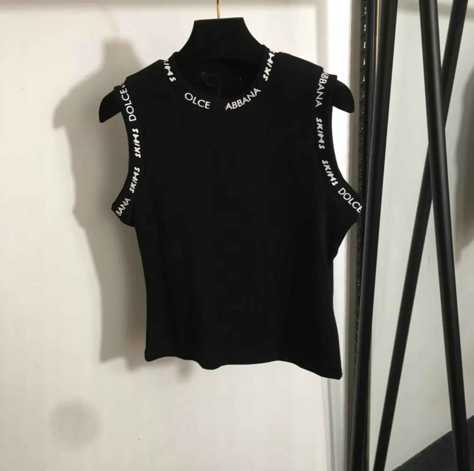 2025 nueva versión alta de las mujeres estampado de leopardo delgado 100% chaleco de algodón tres colores tendencia de moda explosión